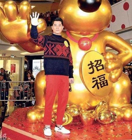 52岁郭富城自曝想当狗年爸爸:希望上天赐给我